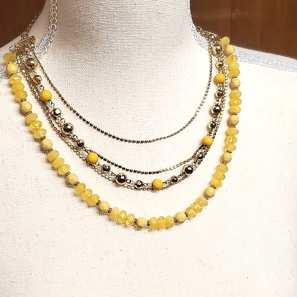 Ny Collection Multi Layered Golden Yellow Beaded Necklace Gold Tone Chain 10$